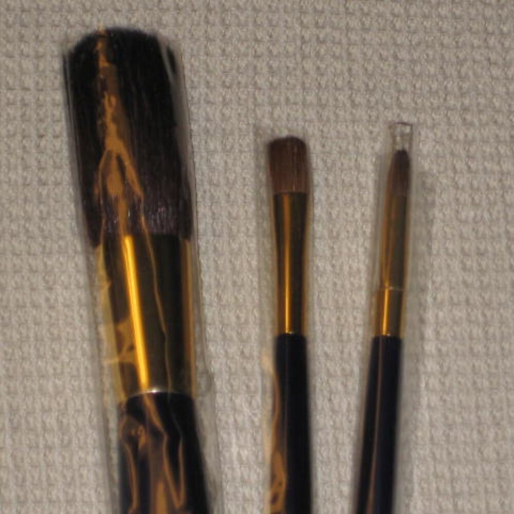 NEW Estee Lauder 3 Pc Blush Eyeshadow Lip Brush Makeup Blue Sealed Brush Set NIP